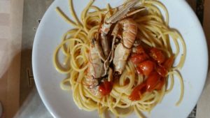 warme lunch spaghetti Napels