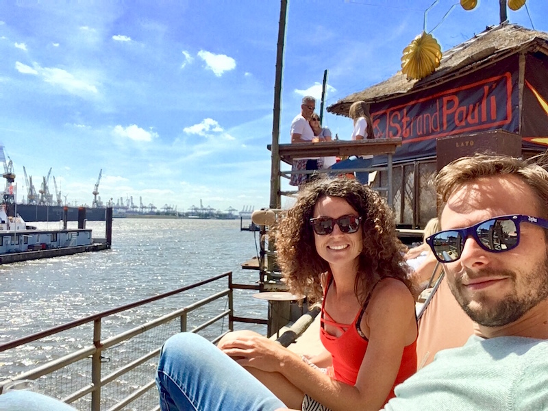 Zomerse avond bij StrandPauli in Hamburg