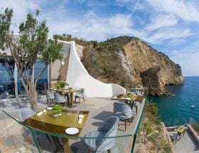 exclusief restaurant baai van Napels