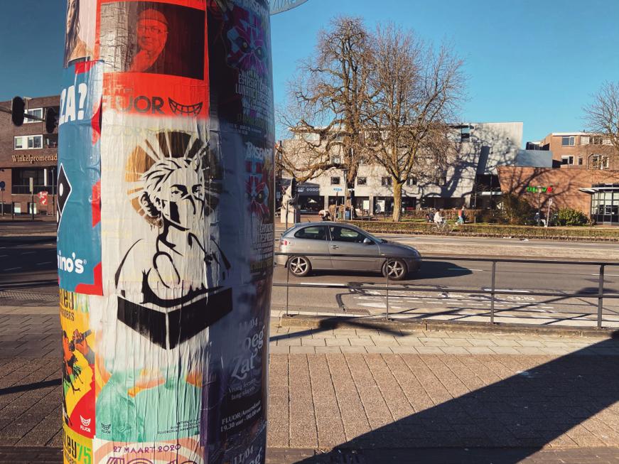 Kunst van Frank Hoogendoorn op de reclamezuilen in Amersfoort. Foto: Ingelise de Vries