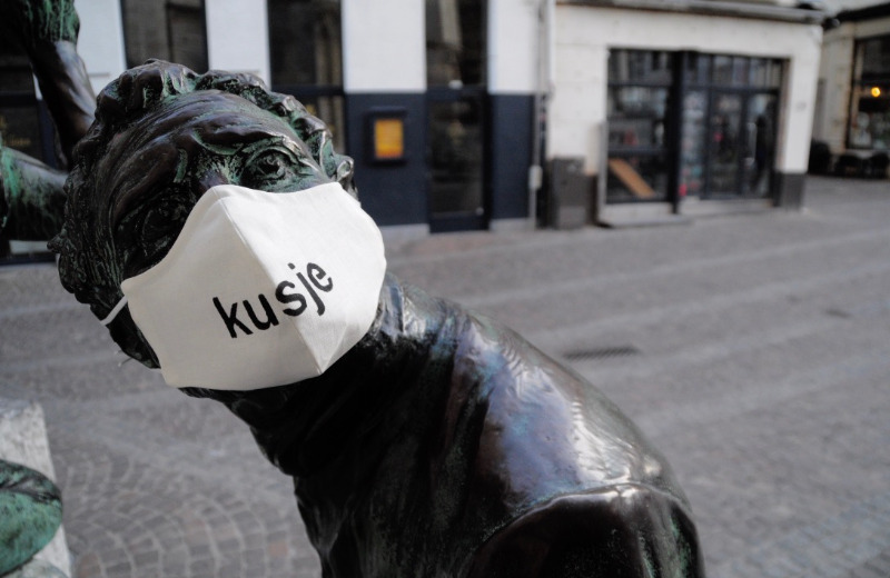 Antwerpen in tijden van corona monmdmasker Pieter Van den Zegel