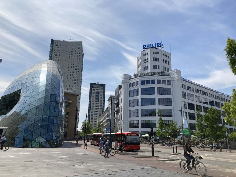 Philipshistorie en moderne architectuur in Eindhoven