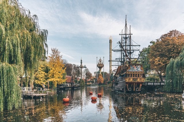 Tivoli in oktober Kopenhagen