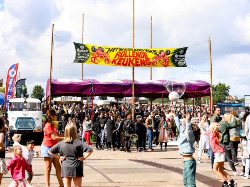 Evenementen in het voorjaar in Amsterdam door Luciano de Boterman