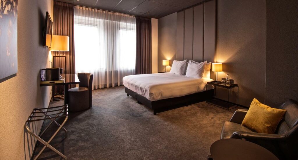 hotel eindhoven airport