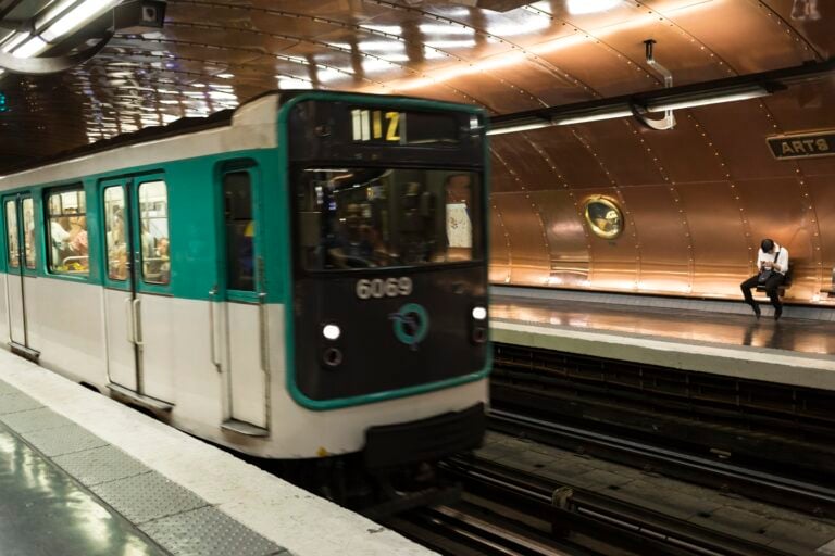 metro parijs